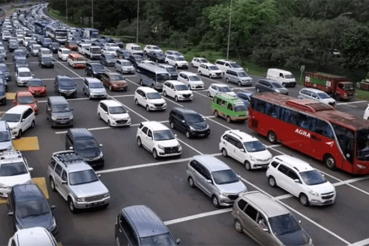 Hindari Kepadatan Saat Puncak Arus Balik Lebaran 2024, Polri Imbau Pemudik Untuk Ambil Langkah Ini&nbsp;Segera