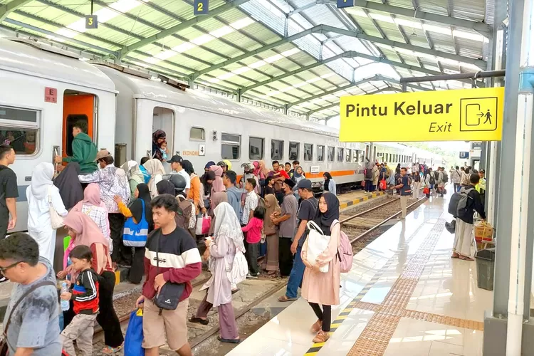 H+4 Lebaran 2024, Daops 9 Jember Berangkatkan 43.723 Penumpang – Radar Banyuwangi