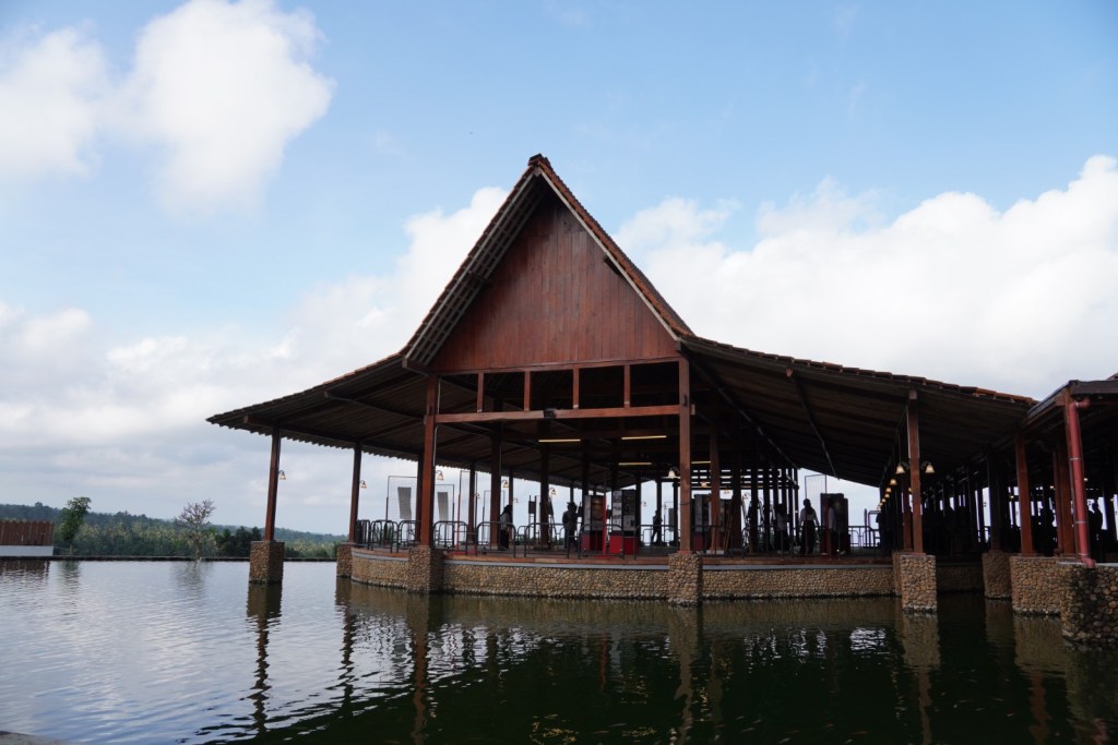 Menikmati Arsitektur Nusantara di Lereng Gunung Ijen&nbsp;Banyuwangi