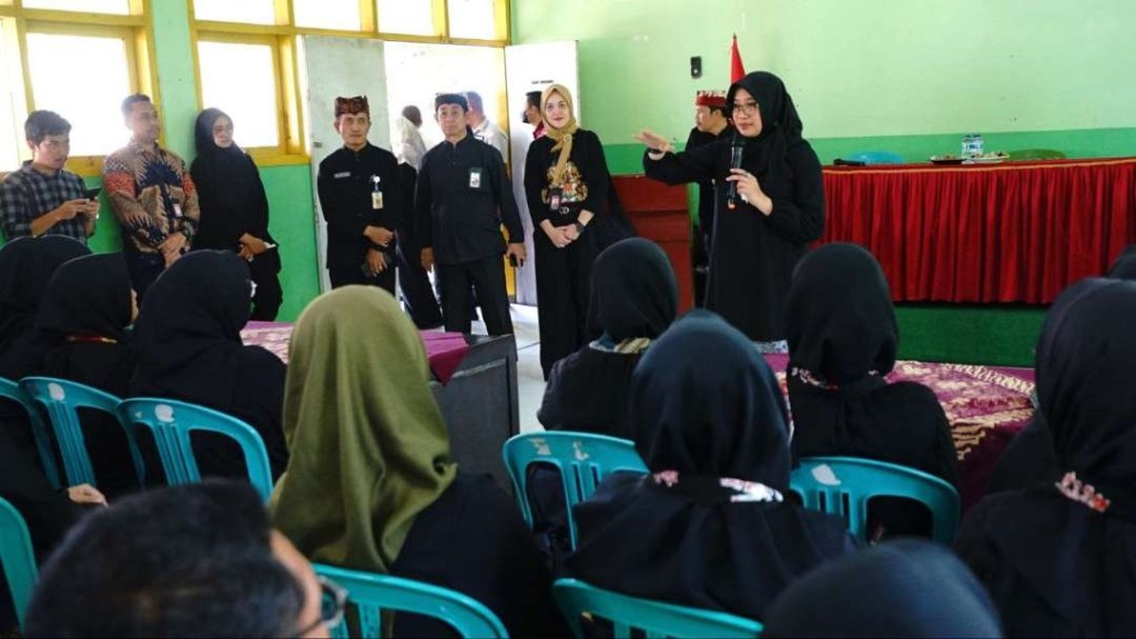 Tenaga PPPK Guru Banyuwangi Dibekali Literasi Keuangan, Cegah Terjerat Pinjol dan Judi&nbsp;Online