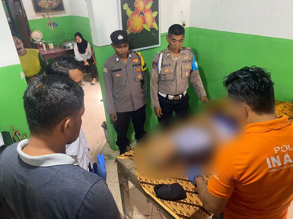 Tragis, Seorang Lansia 84 Tahun di Jajag Ditemukan Gantung Diri di Dapur&nbsp;Rumahnya